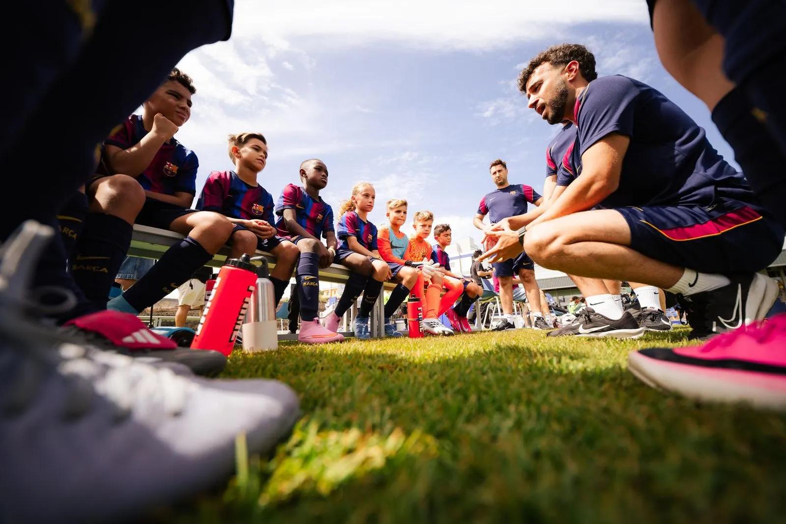 Charla técnica del FC Barcelona en la Royal Elite Cup 2026